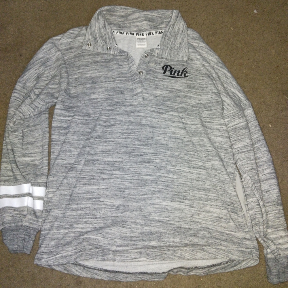Gray pink long sleeveed shirt